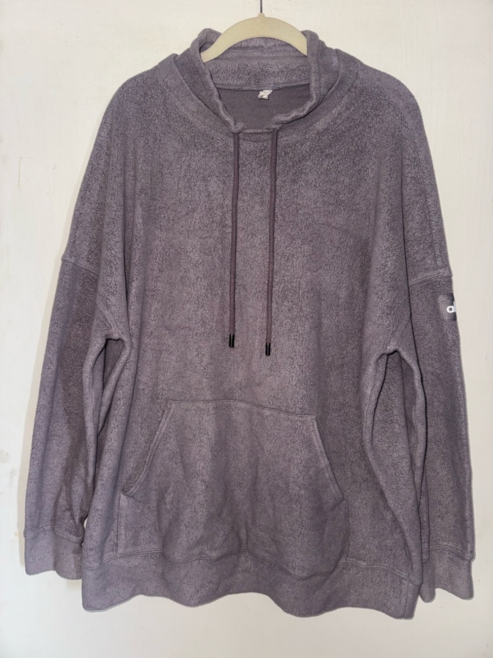 ALO Yoga purple dust Pullover size xs - Picture 3 of 9
